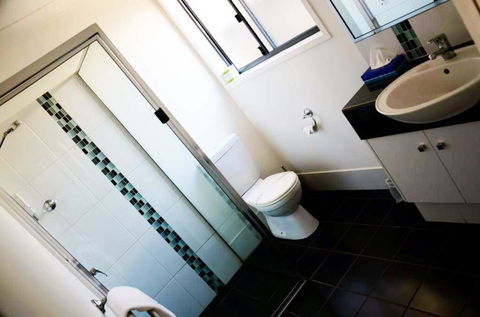 Oakey Motor Inn - Redcliffe Tourism 2