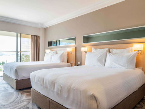 Novotel Wollongong Northbeach - Redcliffe Tourism 2