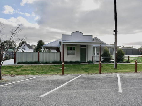 Old Koondrook Bakery - Redcliffe Tourism 1