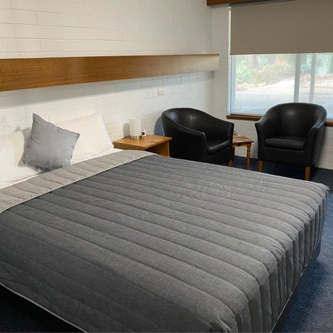 Orana Motor Inn - Redcliffe Tourism 0