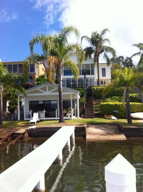 Overnight Reflections B&B - Redcliffe Tourism 0