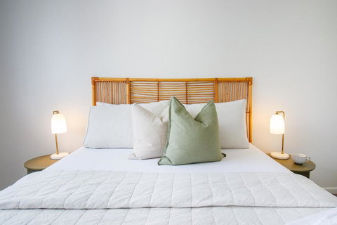 Palms On Tugun - Redcliffe Tourism 1