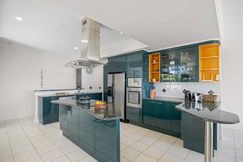 Paradise View @ Bonny Hills - Redcliffe Tourism 3