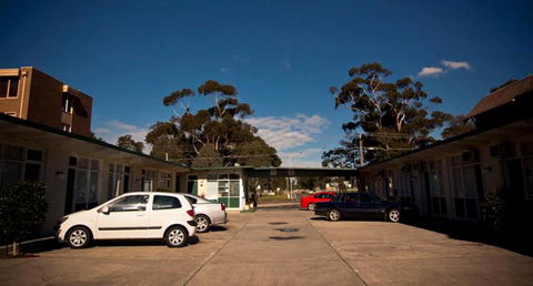 Parkville Motel - Redcliffe Tourism 1