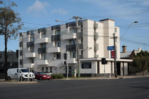 Parkville Place Serviced Apartments - Redcliffe Tourism 0