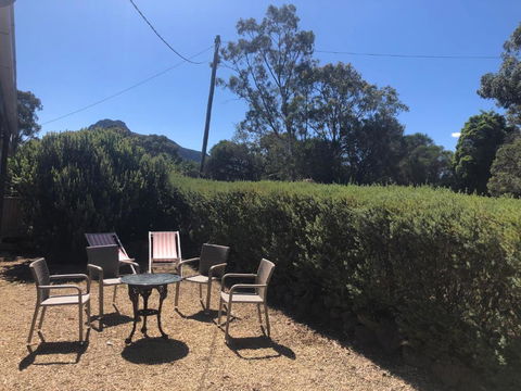 Peaks Trail Rest Dunkeld - Redcliffe Tourism 1