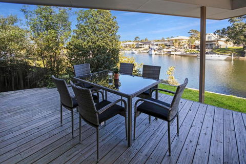Pelican Brief - Redcliffe Tourism 1