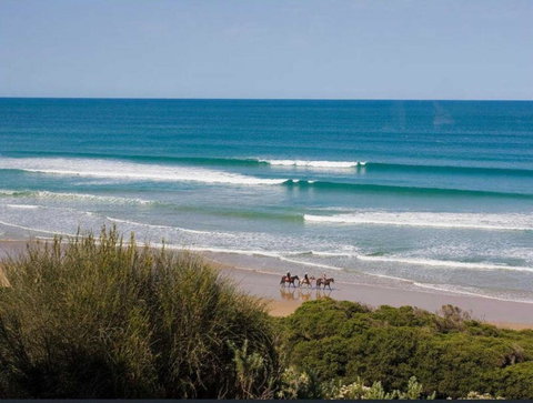 Pelican Views - Fairhaven - Redcliffe Tourism 3