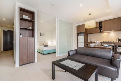 Perfect Position - Redcliffe Tourism 1