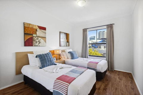 Perth Prime Located 2BDR 1PRK - Redcliffe Tourism 1