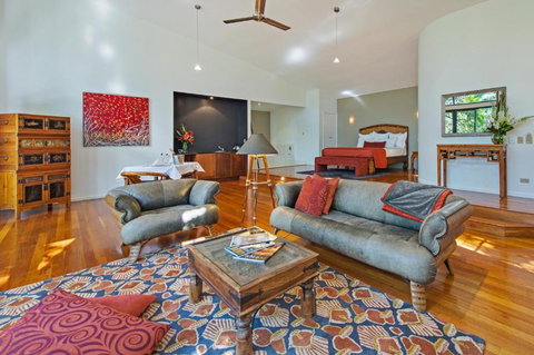 Pethers Rainforest Retreat - Redcliffe Tourism 1