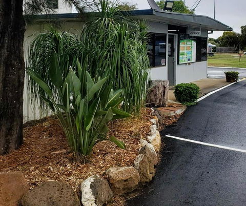 Pioneer Caravan Park - Redcliffe Tourism 0
