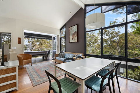 Pittwater Vistas - 5 Minutes To Palm Beach - Redcliffe Tourism 2
