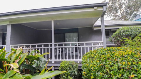 Plover Executive Deluxe Villa 25 - Redcliffe Tourism 3