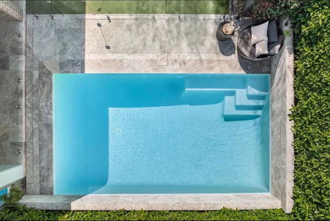Quite Luxurious House With Pool 220m To Railway Station - Redcliffe Tourism 0