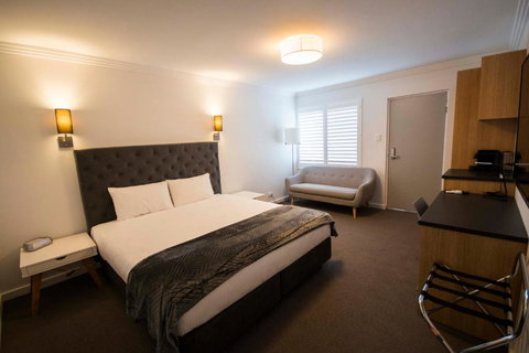 Quays Hotel - Redcliffe Tourism 2