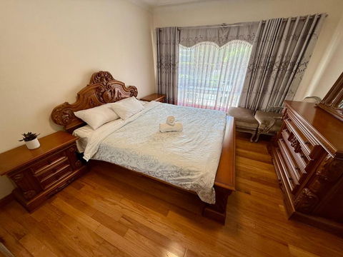 Private House - Redcliffe Tourism 1