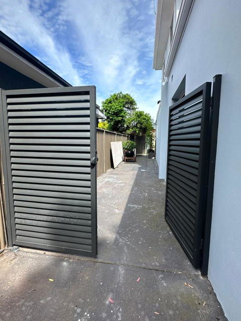 Private, Local Living Studio In Mascot, Airport - Redcliffe Tourism 3