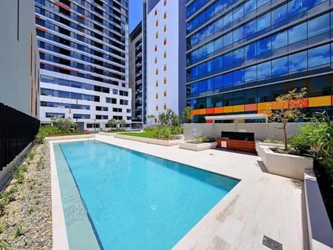 Private Bedroom & Bathroom In Shared Inner Brisbane Apartment - Redcliffe Tourism 0