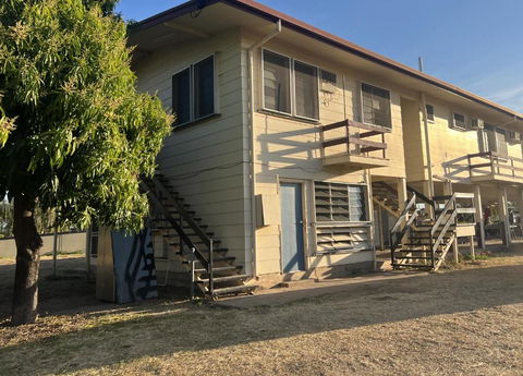 Q Lux Inn Emerald - Redcliffe Tourism 2