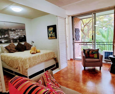Quaint & Tranquil Subiaco 1 Bedroom Apartment - Redcliffe Tourism 2