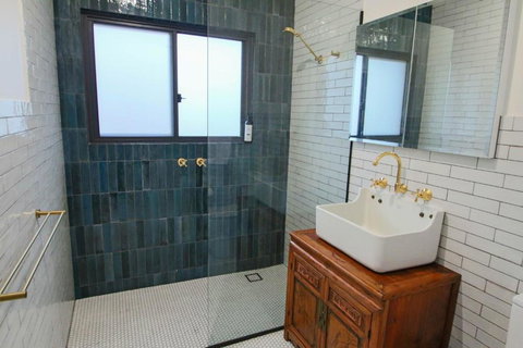 Queen On Randle - Redcliffe Tourism 0