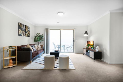 Quite&beautiful 4br2ba House By Sanctuary Lake - Redcliffe Tourism 2