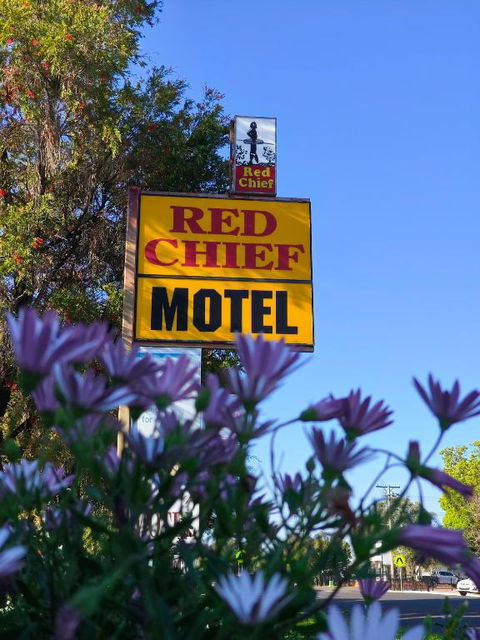 Red Chief Motel - Redcliffe Tourism 0