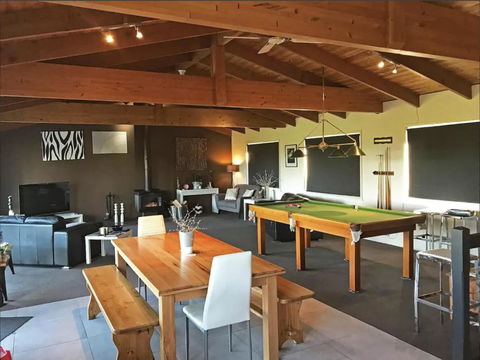 Prom Beach House - Redcliffe Tourism 0