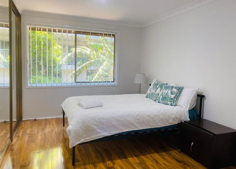 Quiet Family Townhouse In Wollongong CBD - Redcliffe Tourism 3