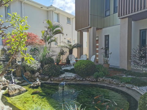 Attached Self Service Waterfront Whole Villa - Sydney - Redcliffe Tourism 1