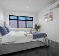 AU.JOY 3 Bed Townhouse Burwood 3 - Redcliffe Tourism