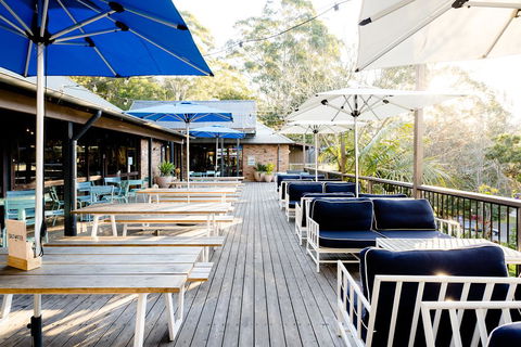 Avoca Beach Hotel - Redcliffe Tourism 0