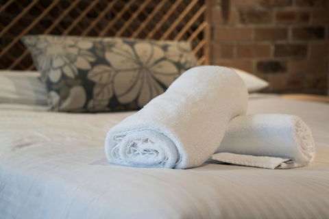 Avoca Beach Hotel - Redcliffe Tourism 2