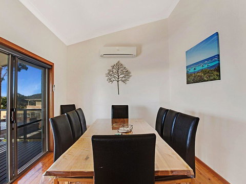 Away @ Nelson Bay, 29 Wollomi Ave - Incredible Water Views, Pet Friendly, WIFI & Aircon - Redcliffe Tourism 3