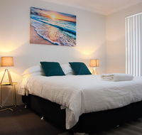 Azure Villa - Redcliffe Tourism