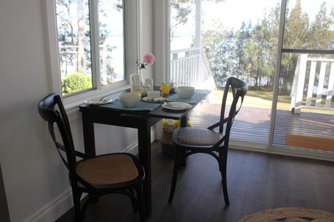 B & B On The Water - Redcliffe Tourism 2