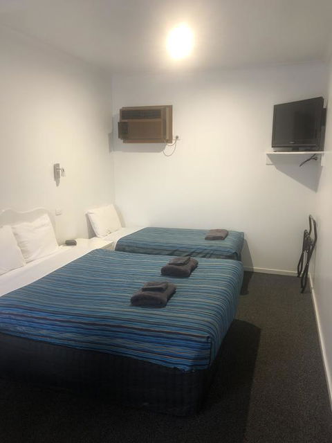 Bandicoot Motor Inn Hamilton - Redcliffe Tourism 1