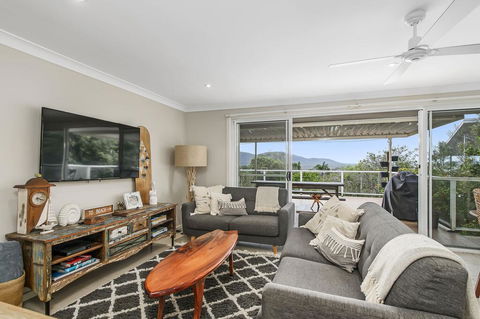 Barefoot Top Floor, 32 Skyline Crescent, Crescent Head - Redcliffe Tourism 0