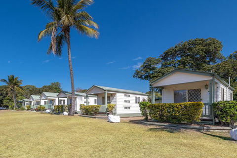 Bargara Beach Caravan Park - Redcliffe Tourism 0