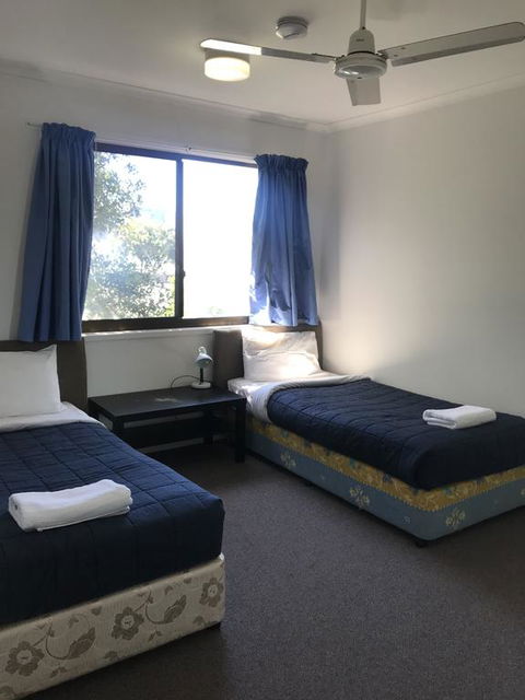 Bargara Beach Motor Inn - Redcliffe Tourism 2