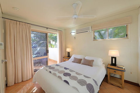 Bargara Shoreline Apartments - Redcliffe Tourism 1