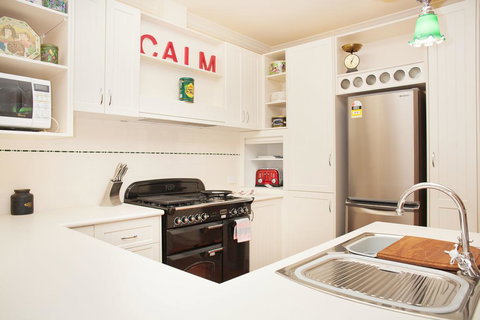 Barkers Run Terrace - Redcliffe Tourism 1