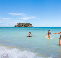 Barlings Beach Holiday Park - Redcliffe Tourism