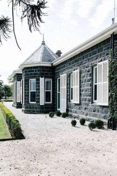 Barunah Plains Homestead - 10 Bedrooms - Sleeps 22 - Redcliffe Tourism 2