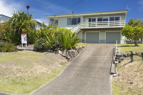 Beach Cottage, Forster - Redcliffe Tourism 0