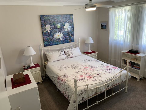 Beach Haven Villa - Redcliffe Tourism 1