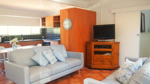 Beach House In Mylestom - Redcliffe Tourism 2