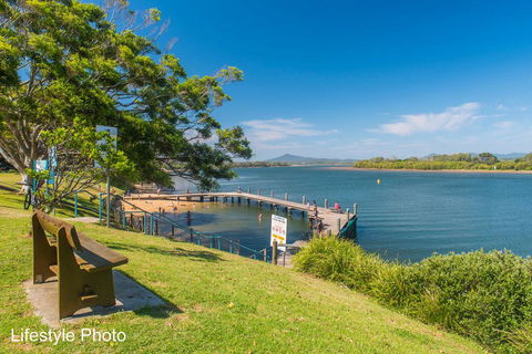 Beach House In Mylestom - Redcliffe Tourism 1