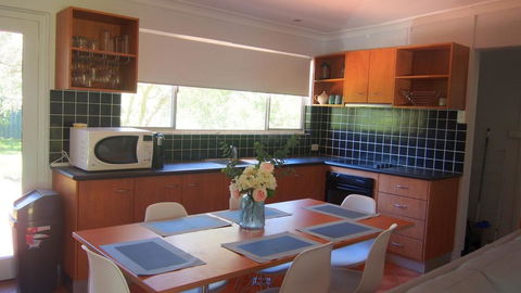 Beach House In Mylestom - Redcliffe Tourism 3